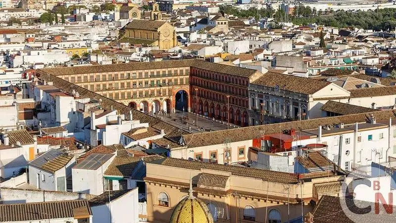 <p> Plaza de la Corredera. | Jos&eacute; Le&oacute;n. </p>