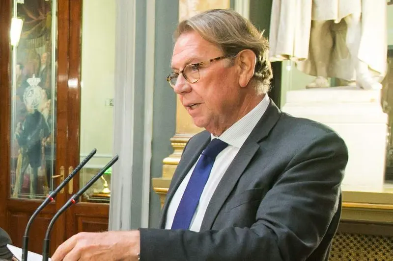 <p> Presidente Fundación Econom&iacute;a y Salud en el Senado </p>