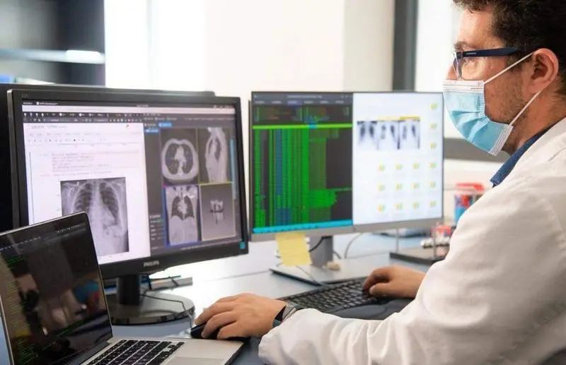 <p> Formaci&oacute;n a distancia </p>