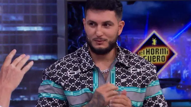 <p> Omar Montes durante su entrevista en El Hormiguero </p>