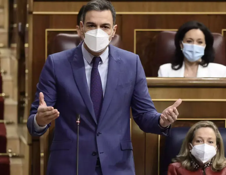 <p> El presidente del Gobierno, Pedro S&aacute;nchez, interviene en una sesi&oacute;n plenaria, en el Congreso de los Diputados, a 6 de abril de 2022, en Madrid (Espa&ntilde;a). Fuente: Europa Press </p>