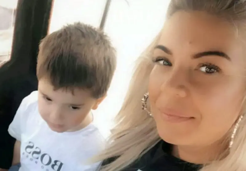 <p> Millissa junto a su hijo de 5 a&ntilde;os, Keegan </p>