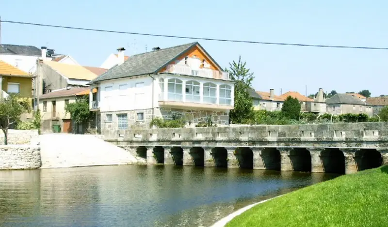 <p> Touro, Portugal. MAPIO </p>