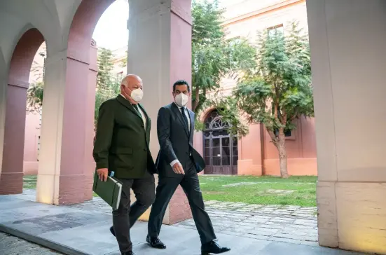 <p> Moreno y Aguirre. </p>