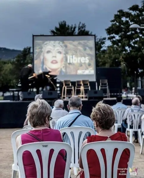 <p> Jornada cinematogr&aacute;fica del programa Cultura en Red en Jardines de la Paz, Octubre de  2020 - Cultura en Red </p>