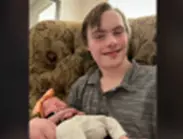 <p> T&iacute;o y sobrina con S&iacute;ndrome de Down se conocen. Tik Tok @mountain_mama420 </p>