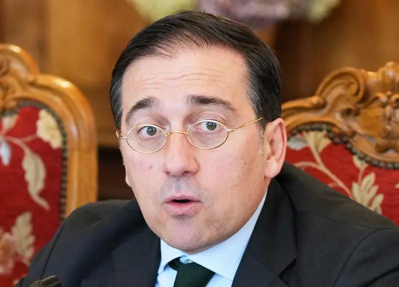 <p> El ministro de Asuntos Exteriores, Jos&eacute; Manuel Albares, inaugura el curso de la Universidad Internacional Men&eacute;ndez Pelayo, 'El mundo tras la guerra de Ucrania', en el Palacio de la Magdalena, a 4 de julio de 2022, en Santander, Cantabria - Juan Manuel Serrano Arce - Europa Press </p>