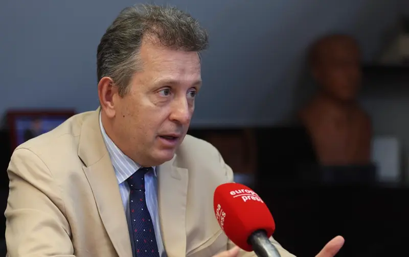 <p> El presidente del despacho de abogados Cremades & Calvo Sotelo, Javier Cremades, durante una entrevista para Europa Press sobre la auditor&iacute;a sobre los abusos en la Iglesia, en la sede del despacho, a 21 de julio de 2022, en Madrid (Espa&ntilde;a). - Eduardo Parra - Europa Press </p>