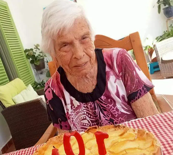 <p> Maruja, la mujer de Sanl&uacute;car de Barrameda que cumple 105 a&ntilde;os </p>