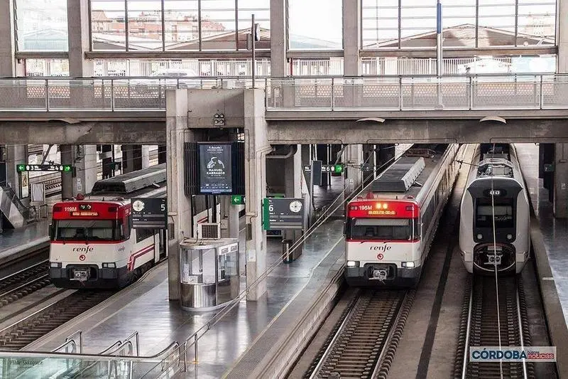 <p> Estación de trenes de Córdoba / Pilar Gázquez. </p>