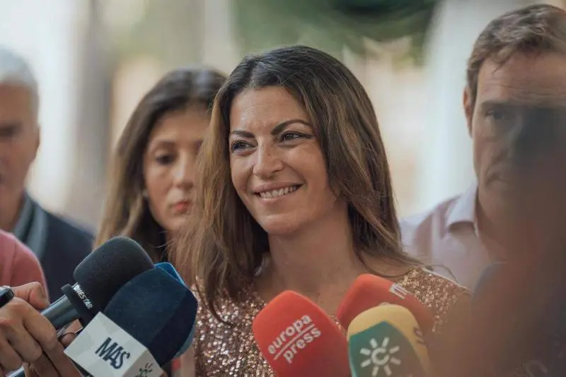 <p> Macarena Olona. </p>