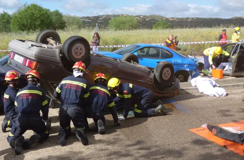 <p> Accidente de tr&aacute;fico. - JCCM </p>