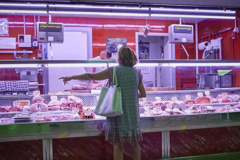 <p> El INE confirma la subida del IPC al 10,8% en julio, su nivel m&aacute;s alto desde 1984 </p>