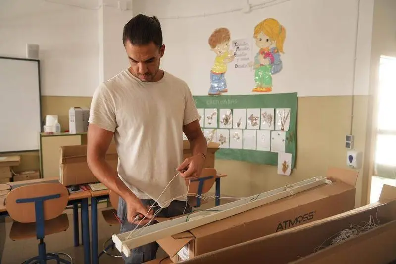 <p> Renovaci&oacute;n luces LED. </p>