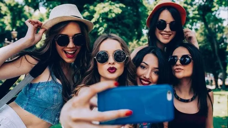 <p> La nueva Ley Audiovisual tiene en cuenta a los "influencers" </p>