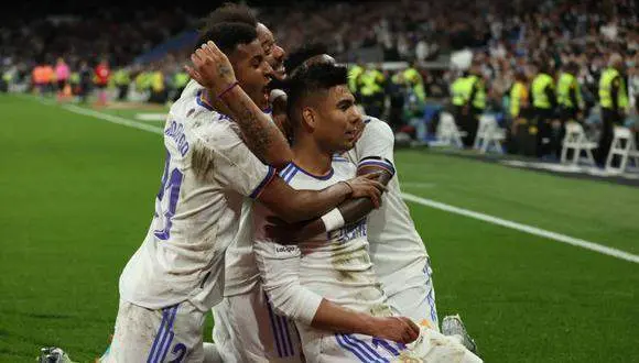 <p> Casemiro celebrando un gol en el Santiago Bernab&eacute;u. Archivo </p>