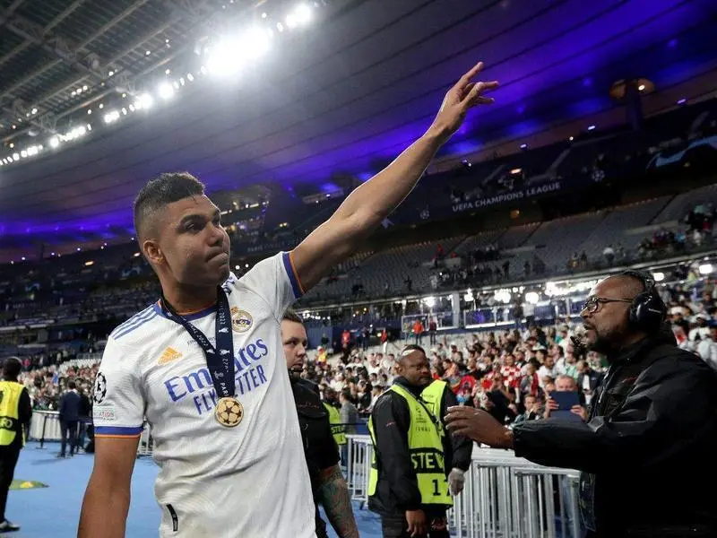 <p> Casemiro tras ganar la final de la 14ta Champions del Real Madrid </p>