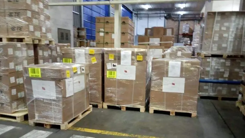 <p> Llegada de material sanitario contra el Covid </p>