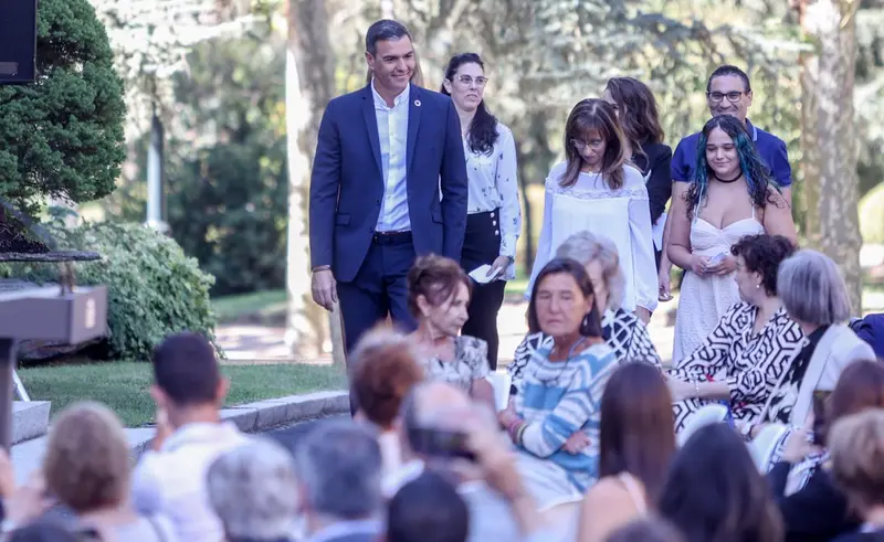 <p> El presidente del Gobierno, Pedro S&aacute;nchez, a su llegada a inaugurar el curso pol&iacute;tico, en el Palacio de La Moncloa, a 5 de septiembre de 2022, en Madrid (Espa&ntilde;a). - Ricardo Rubio - Europa Press </p>