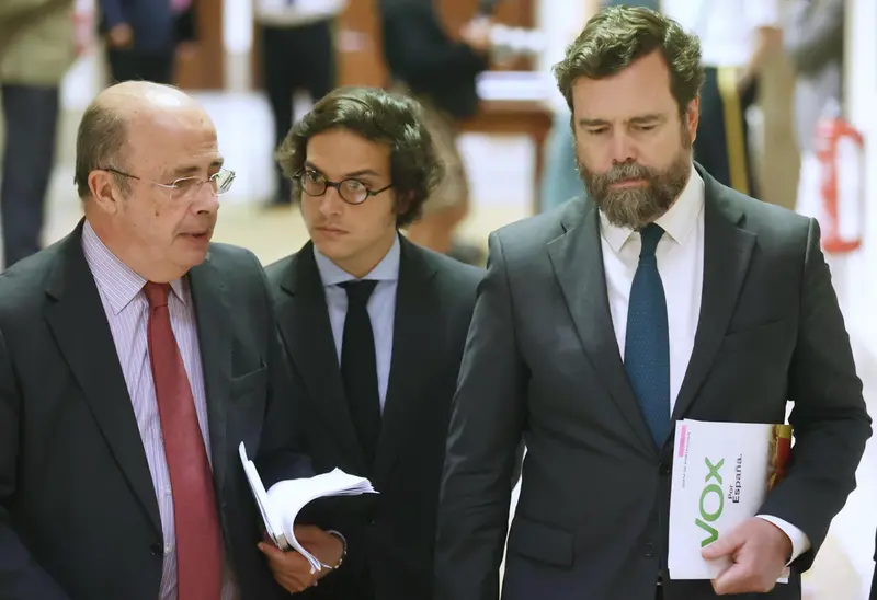 <p> Archivo - (I-D) El diputado de Vox, Ignacio Gil L&aacute;zaro; el diputado de Vox por Asturias, Jos&eacute; Mar&iacute;a Figaredo y el portavoz de Vox en el Congreso, Iv&aacute;n Espinosa de los Monteros - Eduardo Parra - Europa Press - Archivo </p>