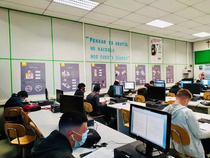 <p> Grado de Formaci&oacute;n Profesional </p>