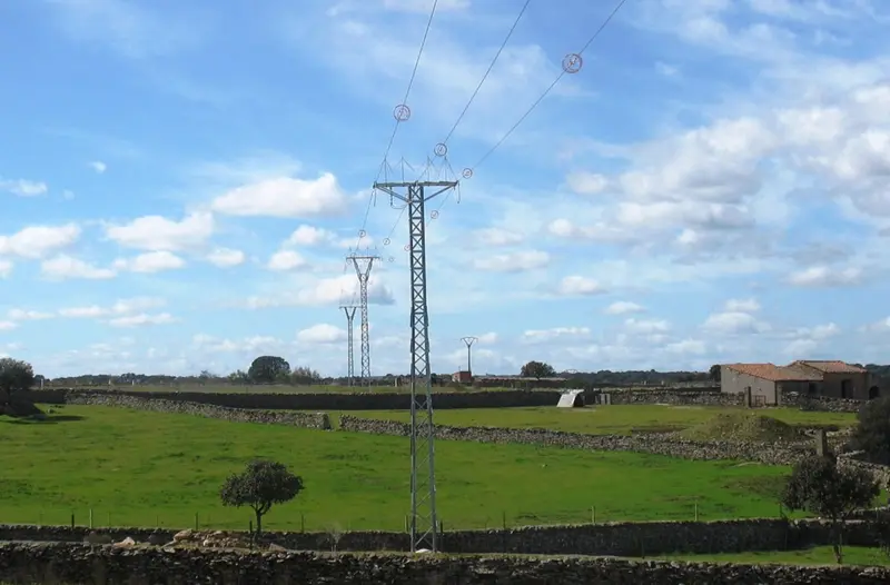 <p> Archivo - Torres el&eacute;ctricas - IBERDROLA - Archivo </p>