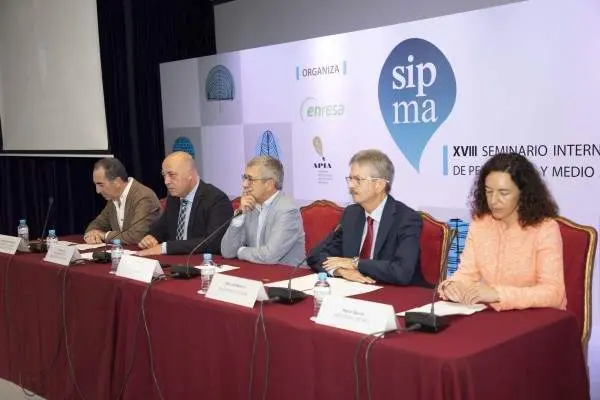 <p> Inauguracion del XVIII Seminario Internacional de Periodismo y Medio Ambiente </p>