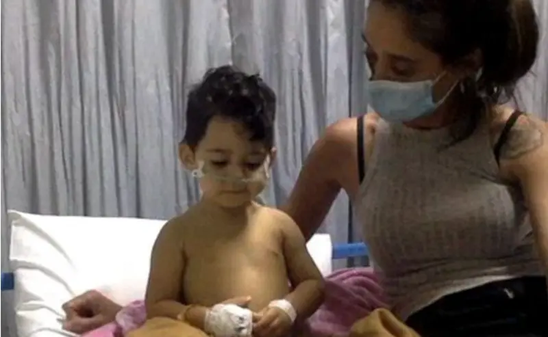 <p> El peque&ntilde;o Matteo junto a su madre. @mateovuelveacasa </p>