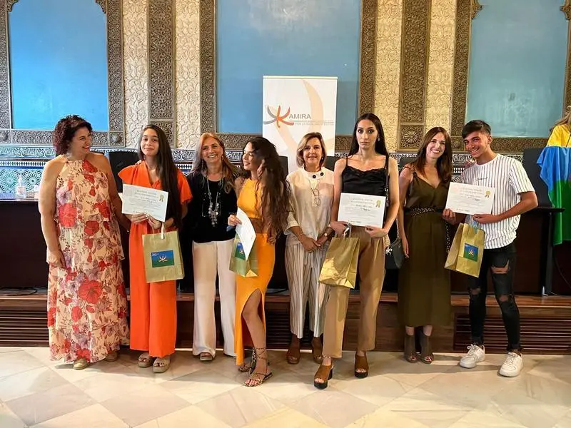 <p> Kamira reconoce al alumnado gitano </p>