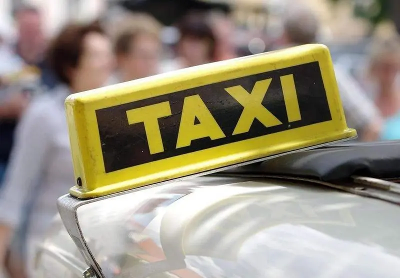 <p> Taxi<br>Fuente: Facua </p>
