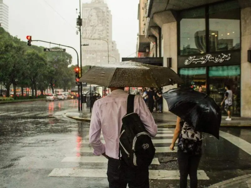 <p> Lluvia en las calles de C&oacute;rdoba </p>