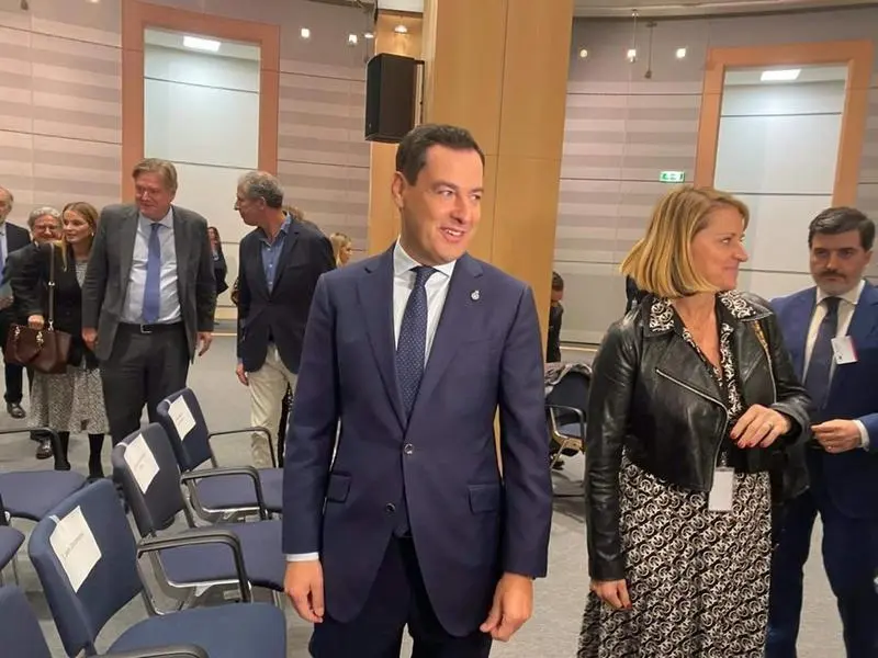 <p> Juanma Moreno, presidente de la Junta de Andaluc&iacute;a, en Bruselas </p>