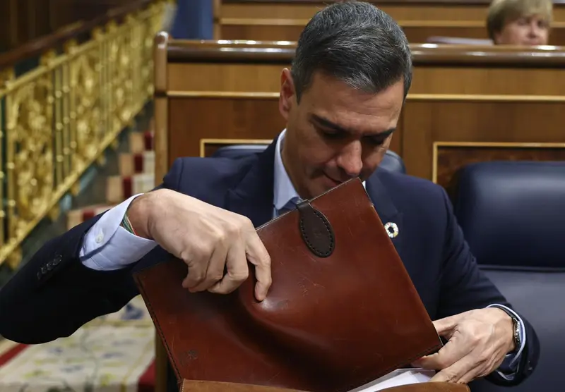<p> El presidente del Gobierno, Pedro S&aacute;nchez, durante una sesi&oacute;n plenaria en el Congreso - Eduardo Parra - Europa Pres </p>