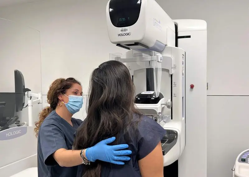 <p> D&Iacute;A C&Aacute;NCER MAMA </p>