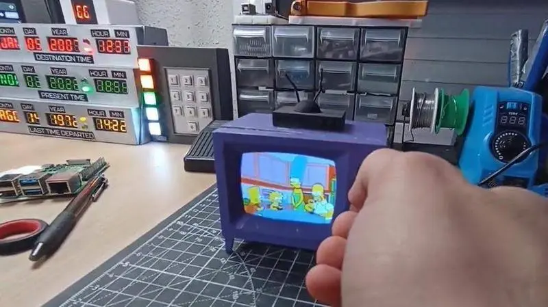 <p> Televisi&oacute;n en miniatura de Los Simpson </p>