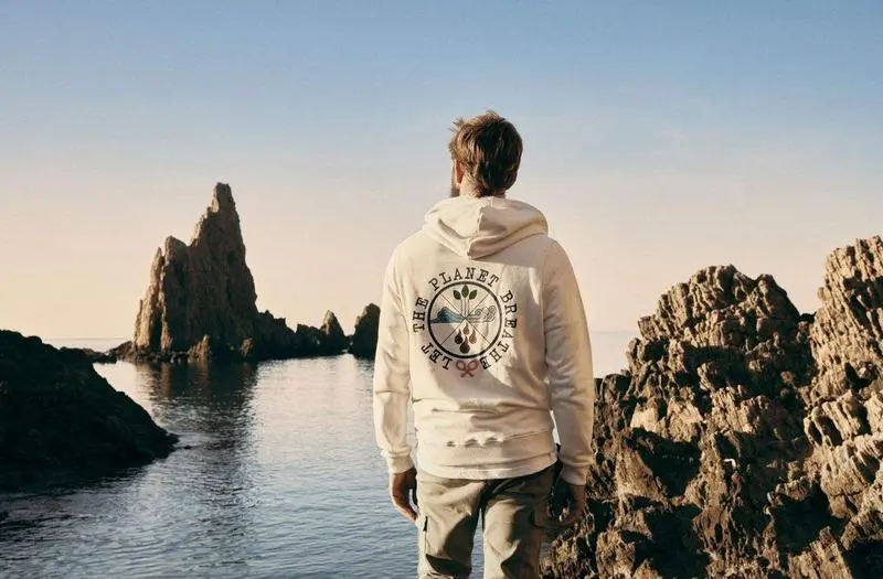  Oxygen bajo lema 'Deja al planeta que respire' 