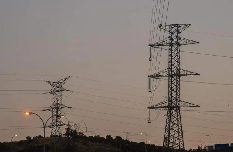  El precio de la luz sigue bajando, pero tardar&aacute; bastante en volver a estar como antes. 