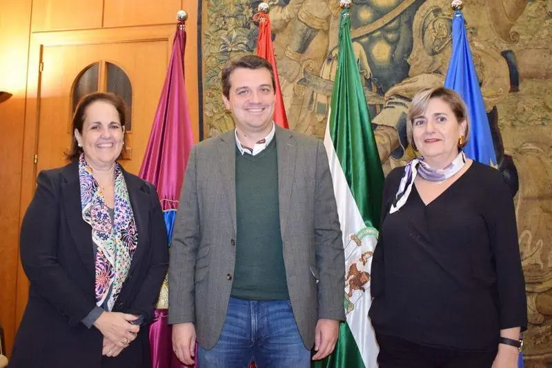  2 convenios con la Universidad Loyola y CCOO para generar nuevas oportunidades para el empleo 