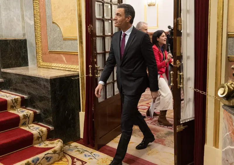  El presidente del Gobierno, Pedro S&aacute;nchez, a su llegada a una sesi&oacute;n plenaria en el Congreso de los Diputados, a 30 de noviembre de 2022, en Madrid (Espa&ntilde;a). - Eduardo Parra - Europa Press 