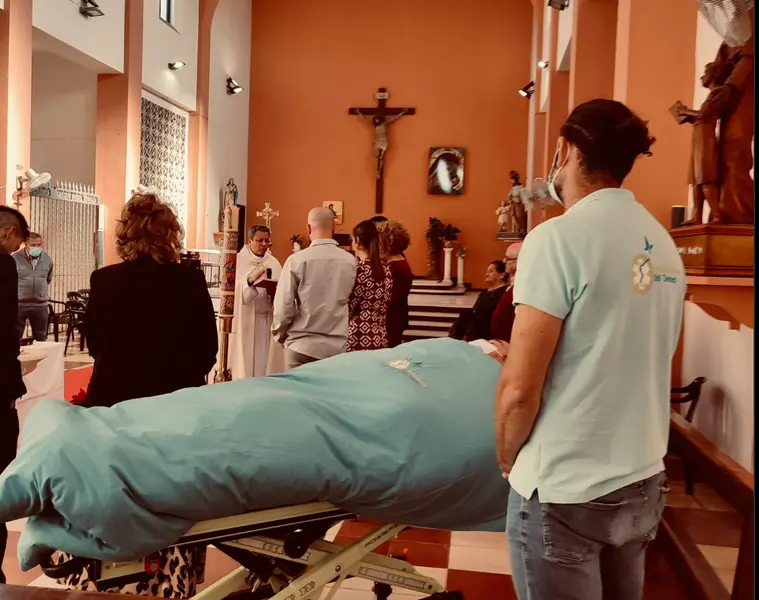  Jos&eacute; Antonio en la Iglesia del Higuer&oacute;n 