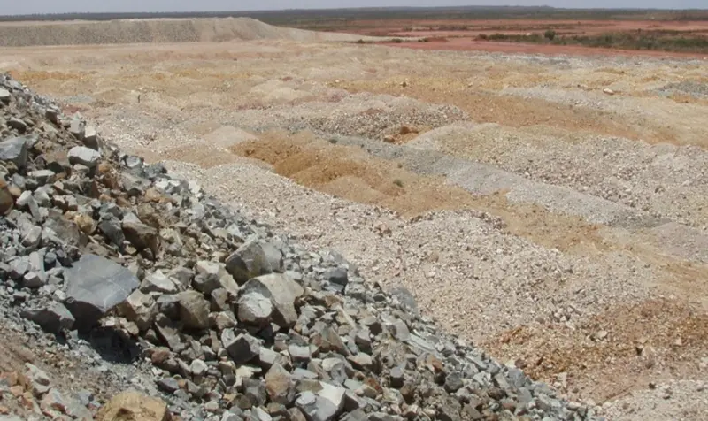  Explotaci&oacute;n minera de antimonio. / IRNASA-CSIC 