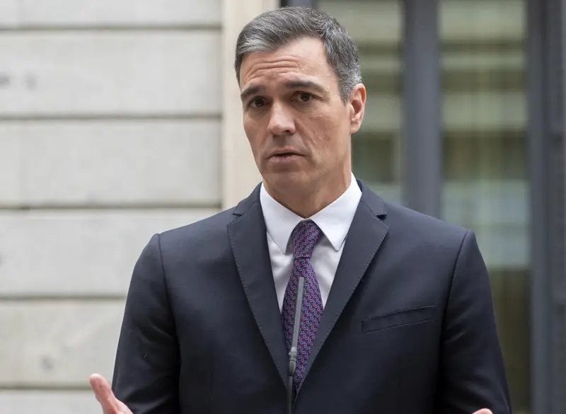  El presidente del Gobierno, Pedro S&aacute;nchez, ofrece declaraciones a los medios, durante el acto institucional por el D&iacute;a de la Constituci&oacute;n, en el Congreso de los Diputados, a 6 de diciembre de 2022, en Madrid (Espa&ntilde;a). - Alberto Ortega - Europa Press 