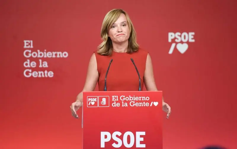  La ministra de Educaci&oacute;n y Formaci&oacute;n Profesional y portavoz del partido socialista (PSOE), Pilar Alegr&iacute;a 