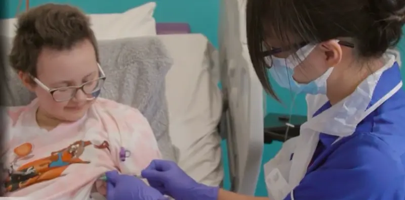  Alyssa, la ni&ntilde;a de 13 a&ntilde;os que pudo remitir un c&aacute;ncer considerado incurables gracias a una terapia gen&eacute;tica 