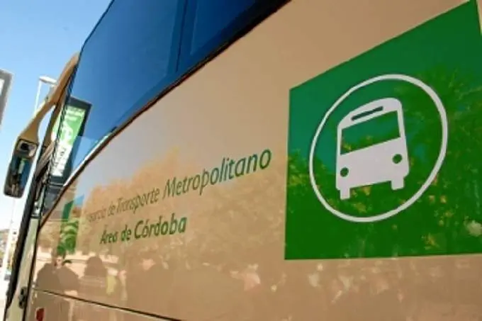  Autob&uacute;s metropolitano de C&oacute;rdoba 