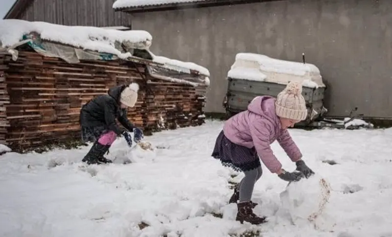  La fot&oacute;grafa ucraniana Alina Smutko capta las vidas tanto de los ni&ntilde;os y ni&ntilde;as que huyeron de Ucrania como de los que se quedaron en el pa&iacute;s - SAVE THE CHILDREN 