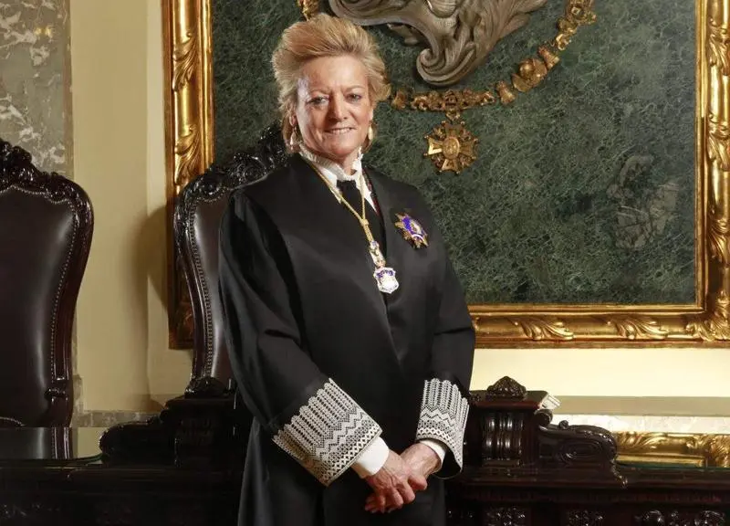  Mar&iacute;a Luisa Segoviano 