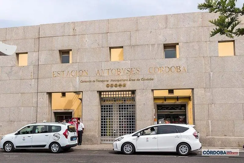  Entrada a la estación de autobuses de Córdoba / Pilar Gázquez. 