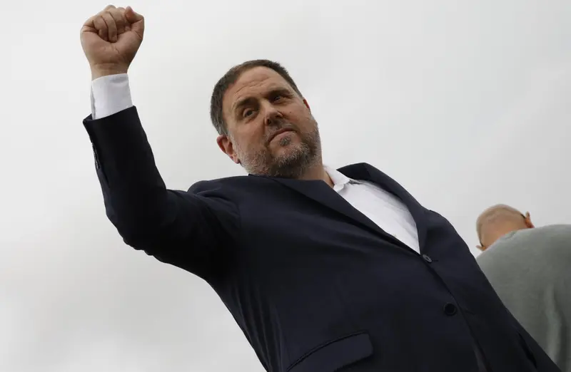  Archivo - El presidente de ERC, Oriol Junqueras, sale de la c&aacute;rcel de Lledoners tras recibir el indulto. - KIKE RINC&Oacute;N - EUROPA PRESS - Archivo 