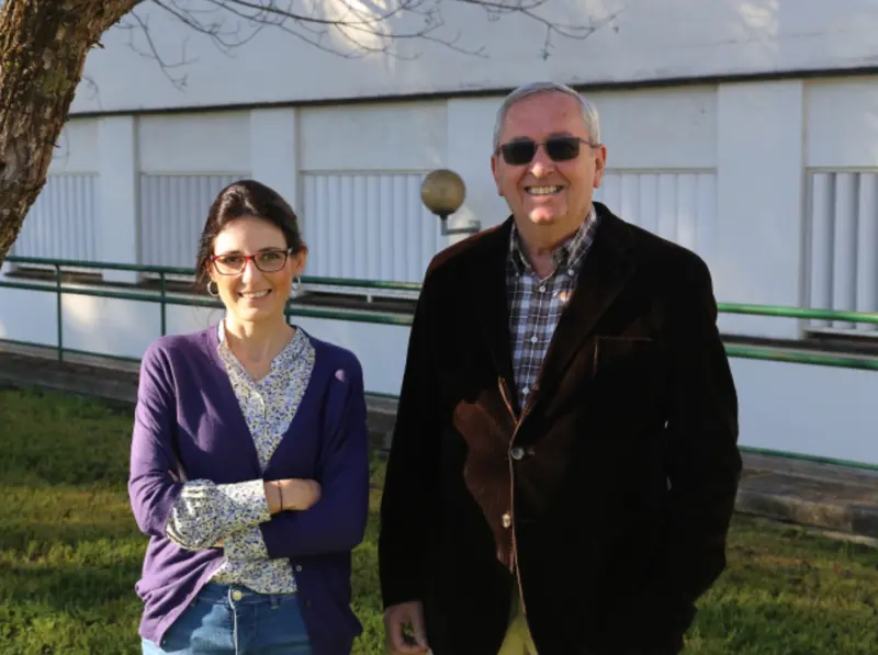  Los investigadores del Departamento de Agronom&iacute;a Mar&iacute;a Benlloch y Ricardo Fern&aacute;ndez Escobar 